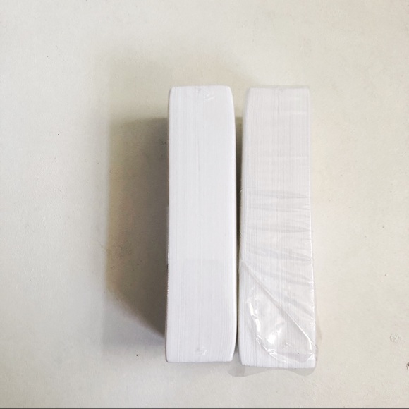 Non Woven Wax Strips | NEW opened box - Picture 2 of 3